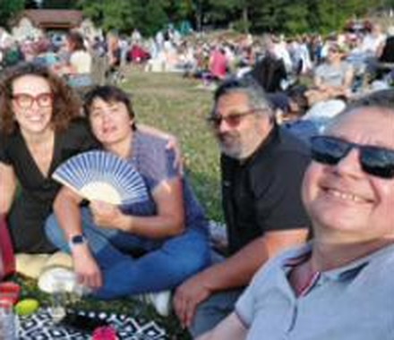 Membres Pollen réunis en extérieur